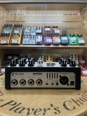 REVOLT GUITAR AMP SIM PEDAL - Two Notes [TNREVOLTG] 2